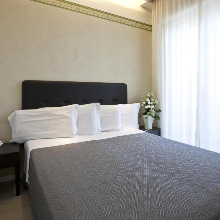 Hotel Aurora - Camera Matrimoniale/Doppia con Letti Singoli - 11