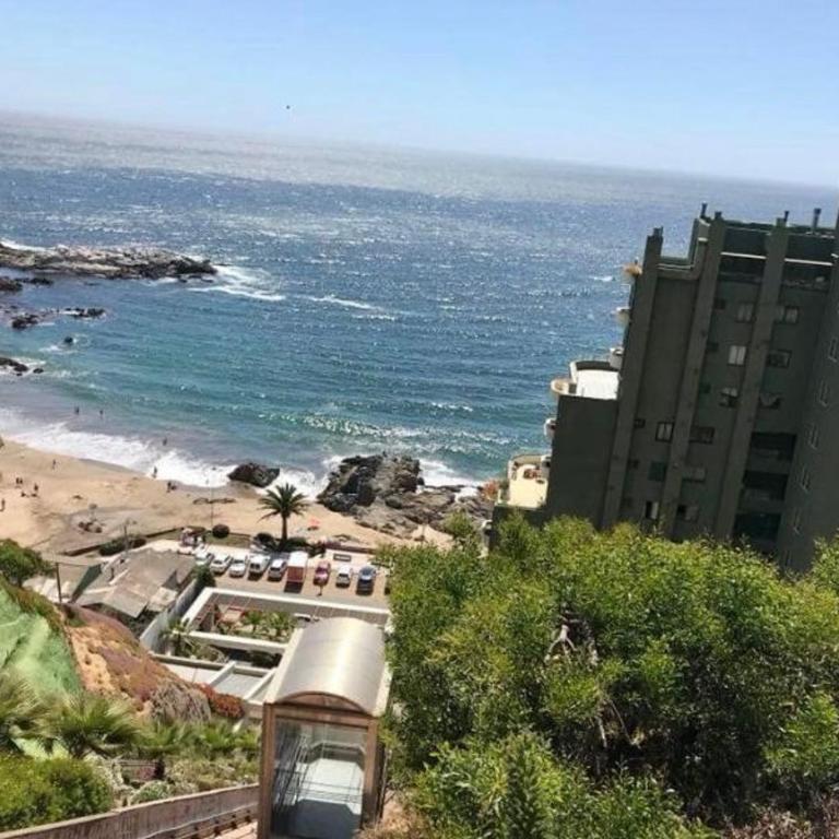 Arriendo Departamento, vista al mar, frente playa de Cochoa, Reñaca - One-Bedroom Apartment - 1