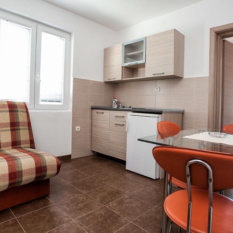 Apartments Đurović - One-Bedroom Apartment with Terrace and Sea View - 7