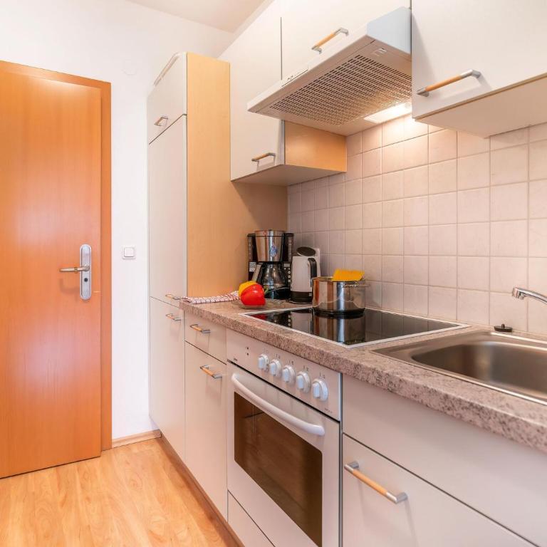 Apartment in Neustift near Ski Lift - Apartment - 5