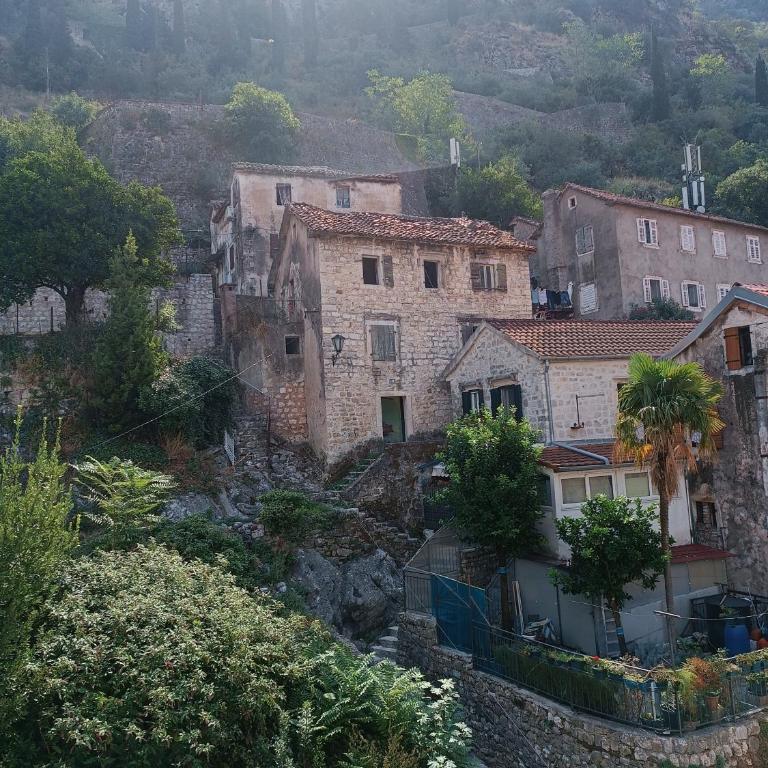 Guesthouse BiT Accommodation - Triple Room with Shared Bathroom - 21