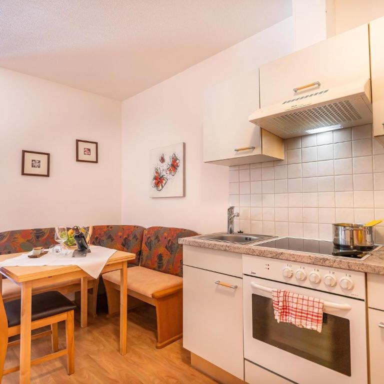 Apartment in Neustift near Stubai Glacier - Apartment - 6