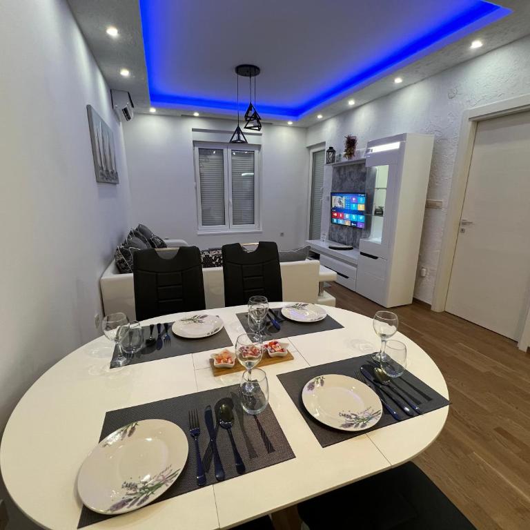 White Cloud by Rent a Car MI - Apartman sa 1 Spavaćom Sobom - 5