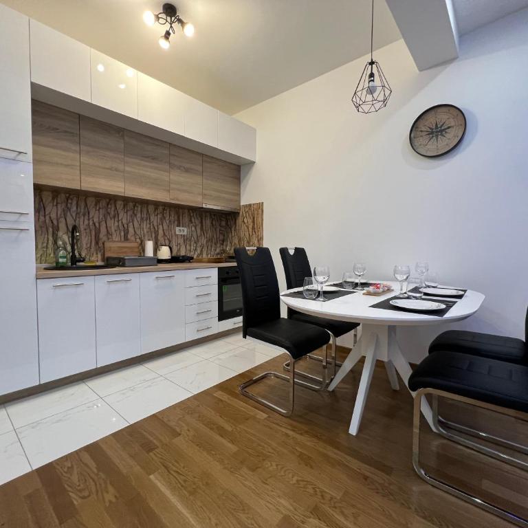 White Cloud by Rent a Car MI - Apartman sa 1 Spavaćom Sobom - 10