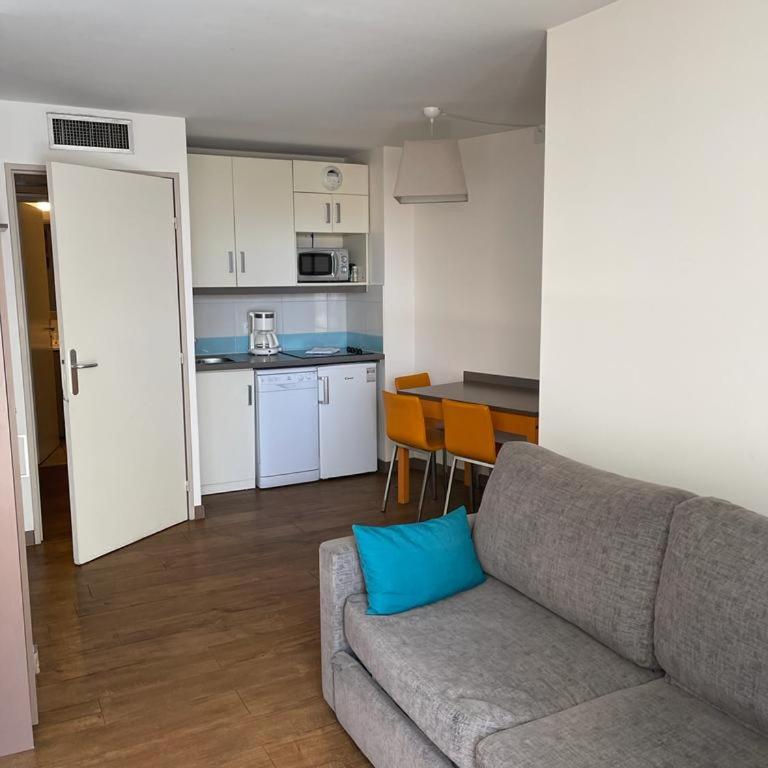 Appartamento tranquillo, parcheggio, 150 metri dal mare, piscina - Appartement 1 Chambre - 5