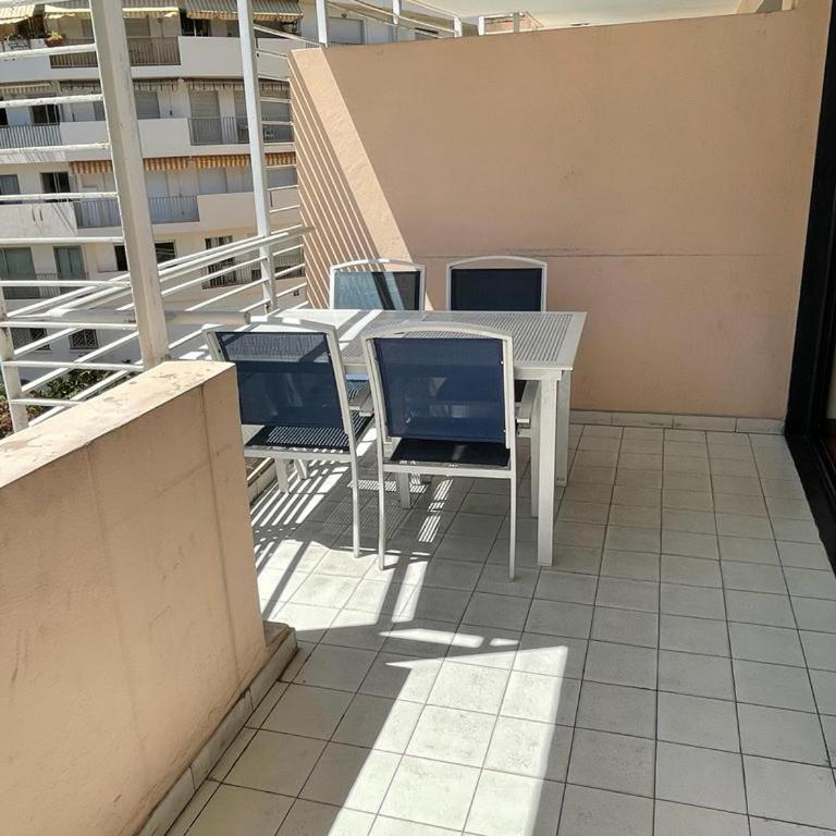 Appartamento tranquillo, parcheggio, 150 metri dal mare, piscina - Appartement 1 Chambre - 10