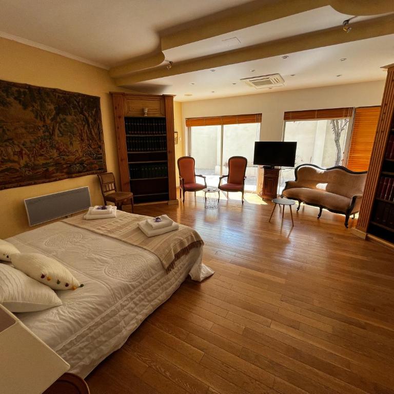 AU COEUR DES LICES *** CENTRE HISTORIQUE AVIGNON - Apartamento de 3 dormitorios - 10
