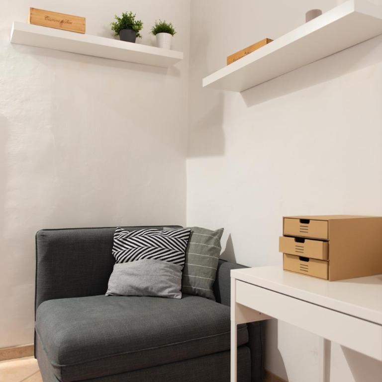 2 apartments next to a market and Piazza Santa Croce - HomeUnity - Two-Bedroom Apartment - 7