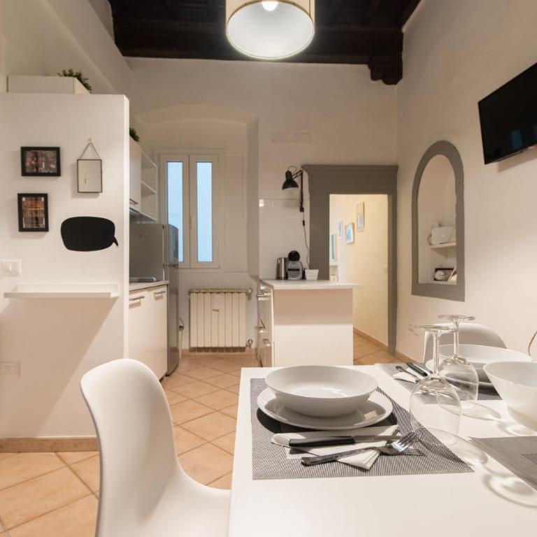 2 apartments next to a market and Piazza Santa Croce - HomeUnity - Two-Bedroom Apartment - 3