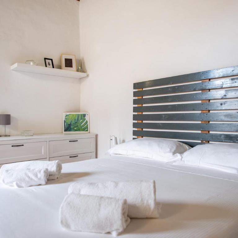 2 apartments next to a market and Piazza Santa Croce - HomeUnity - Two-Bedroom Apartment - 11
