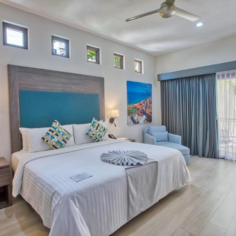 Casa Nicole Boutique Hotel - Habitación con cama extragrande y bañera de hidromasaje - 5