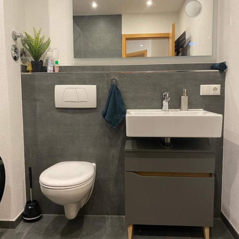 MOREHOME Sonnenterrasse & Heimkino Switch 2 - Apartment mit 2 Schlafzimmern - 18