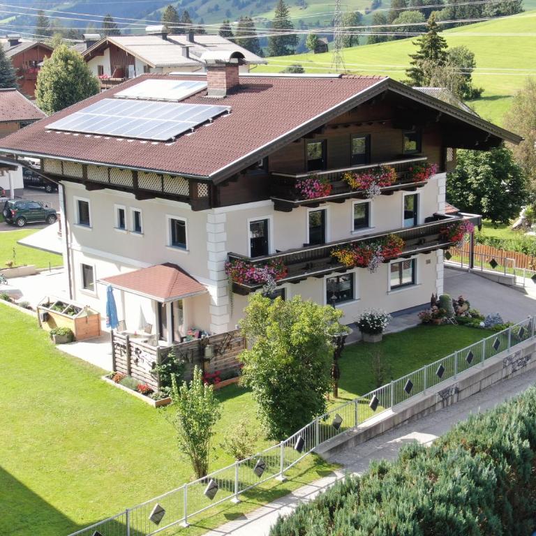 Dorfleben Embach - Apartment mit 1 Schlafzimmer - 1