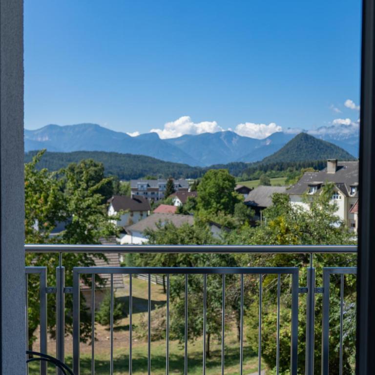 Rooms21 - Apartment mit Balkon - 15