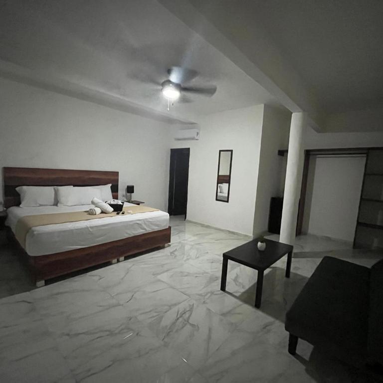 BALAM Playa - 15Th Ave - Estudio con cama extragrande y sofá cama - 15