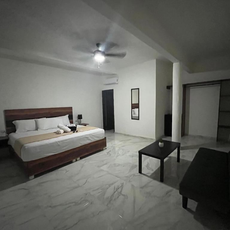 BALAM Playa - 15Th Ave - Estudio con cama extragrande y sofá cama - 12