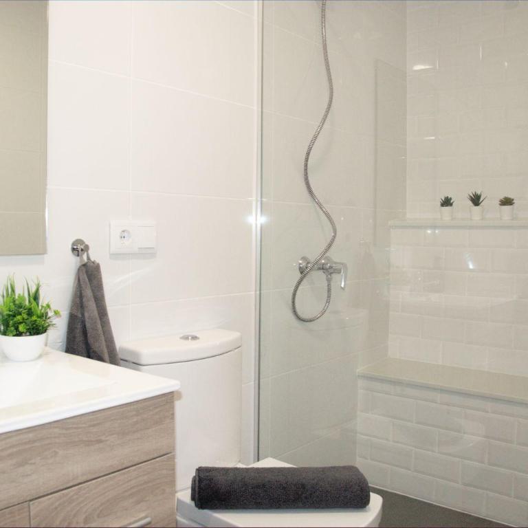 Vivienda junto a Ruzafa - 12 PAX y más - Apartamento de 2 dormitorios - 11