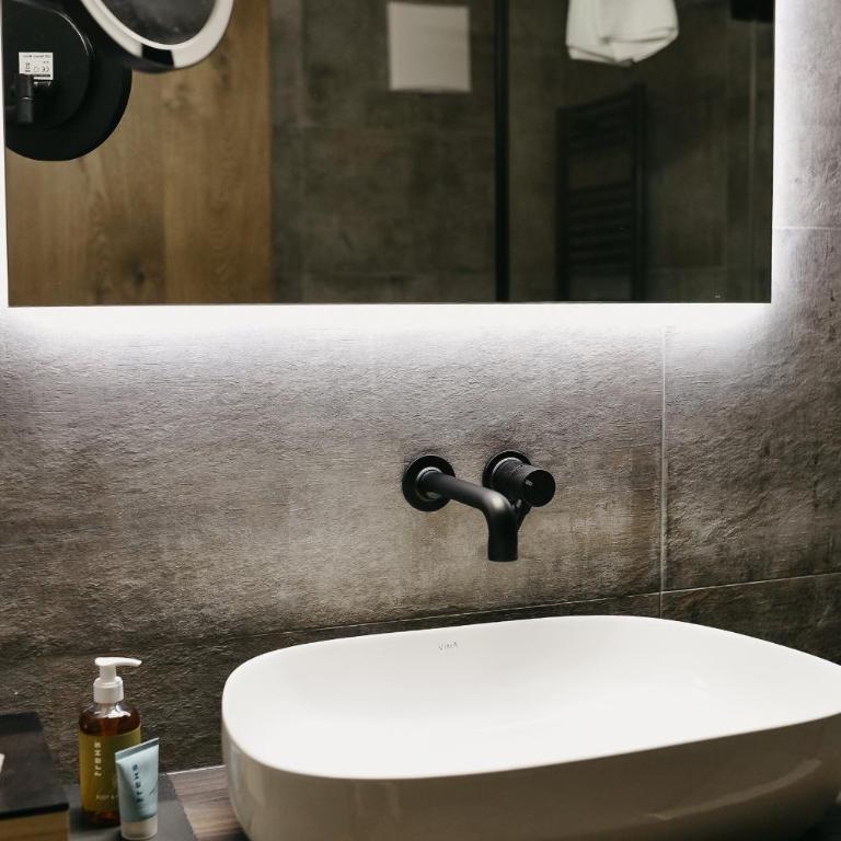 Nepomuk rooms - Familienzimmer mit Badewanne - 2