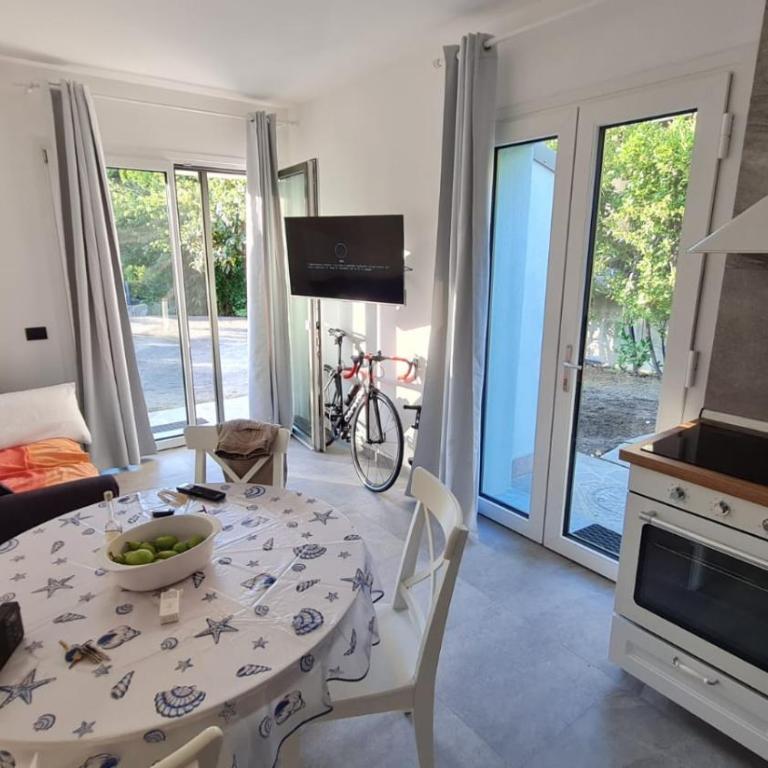 I LAGHEE casette BREVA e TIVANO Lakeside Garden Bike&Boat&Scooter Lake Como - Townhouse - 8
