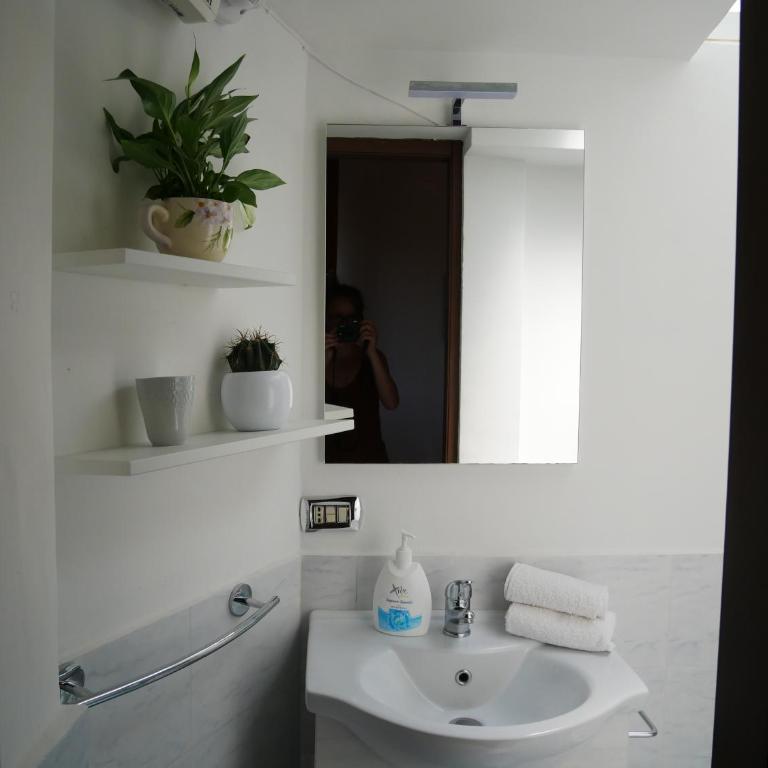 Olindo Apartment e Cristina Apartments - One-Bedroom Apartment - 32