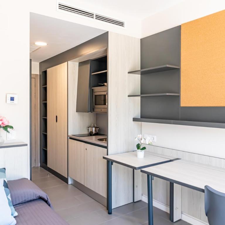 Residencia Universitaria Resa Campus Málaga - Estudio con terraza - 8