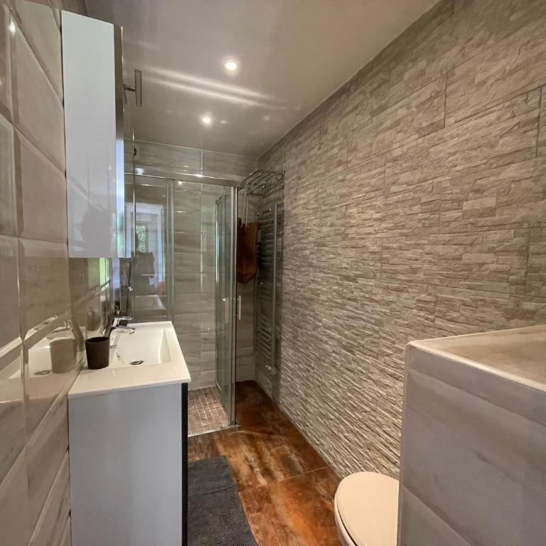 Studio tout confort au calme avec jardin proche Cannes - Appartement 1 Chambre - 28