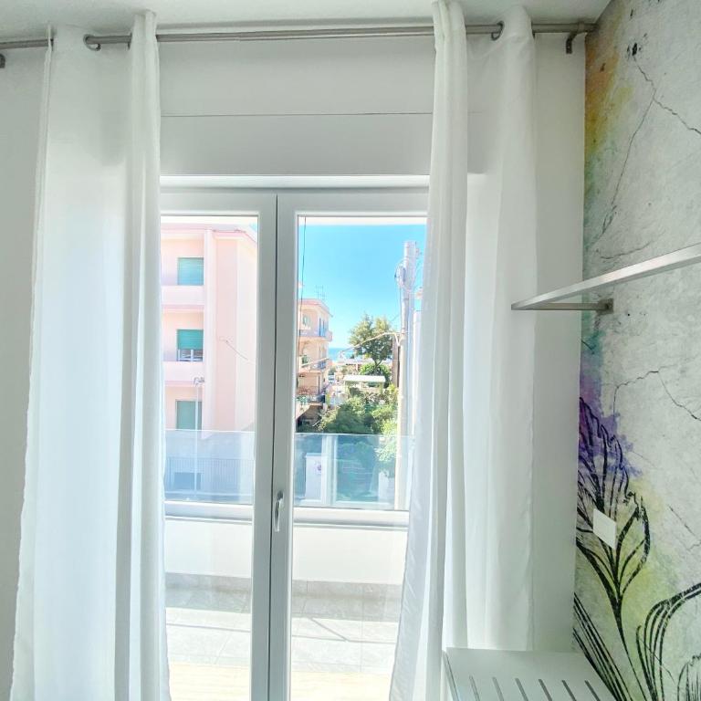 IL VIAGGIATORE RELAIS SUL MARE - Camera Matrimoniale con Balcone e Vista Mare - 7
