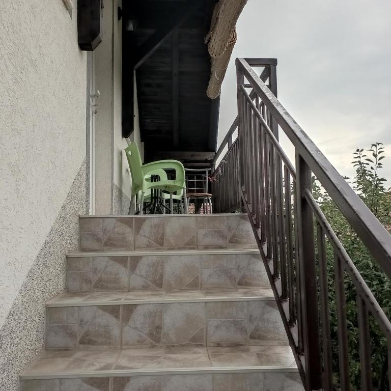 Privatni Smeštaj Tešević - Apartman sa Terasom - 1