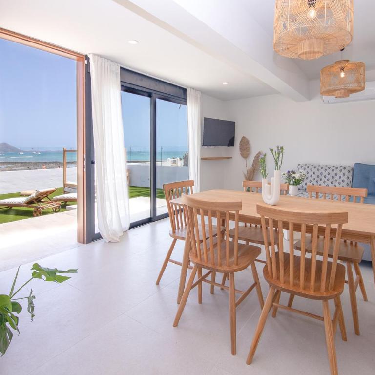 Villa Eden Beachfront Corralejo By Holidays Home - Villa - Beach Front - 6