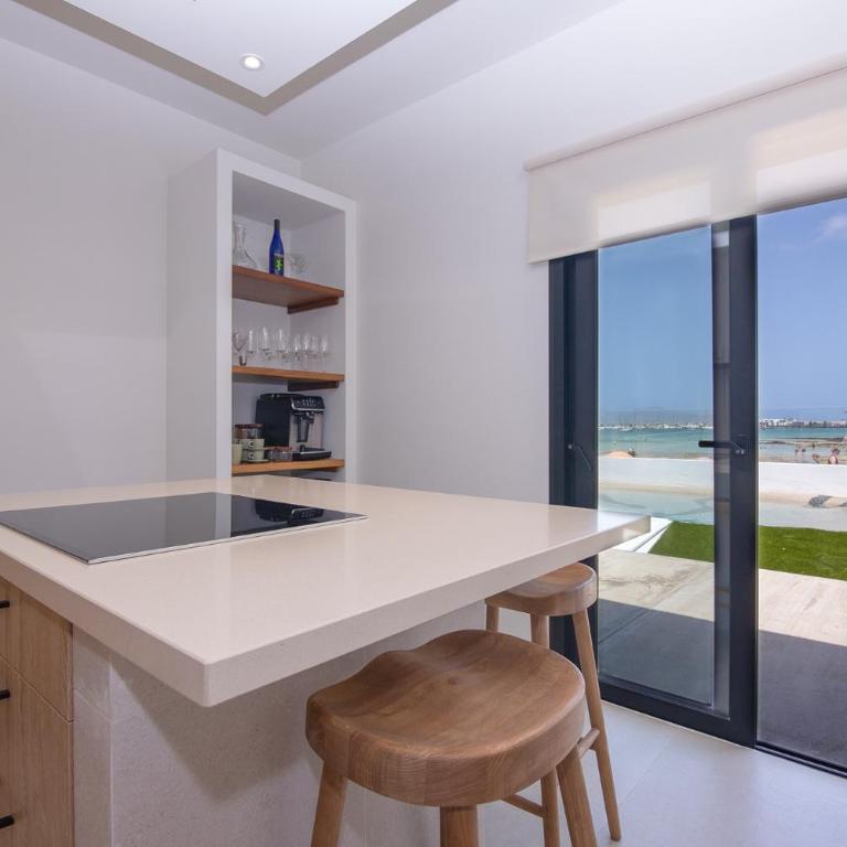 Villa Eden Beachfront Corralejo By Holidays Home - Villa - Beach Front - 7