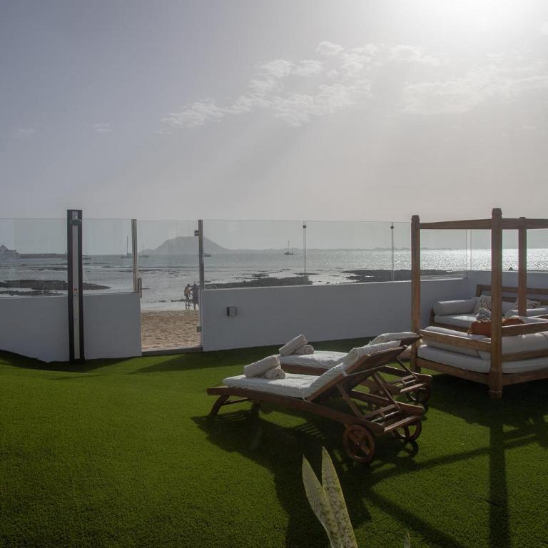 Villa Eden Beachfront Corralejo By Holidays Home - Villa - Beach Front - 2