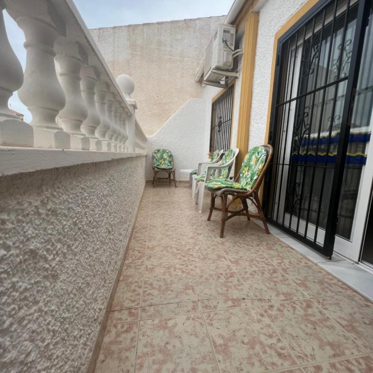 Calle canarias - Three-Bedroom Apartment - 14