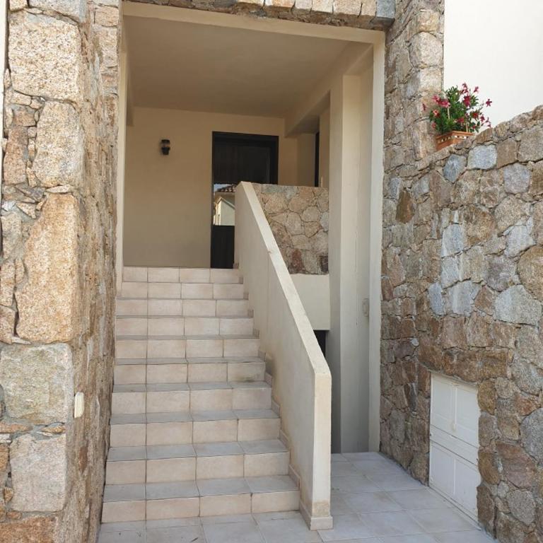 Une chambre dans la résidence proche de plage, commerces et centre ville - Appartement 1 Chambre - 1