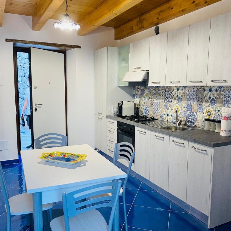Le Finestre di Amalfi - Appartamento con 1 Camera da Letto - 10