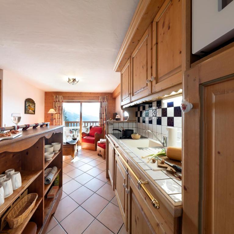 Résidence Pierre & Vacances Premium Les Alpages de Chantel - Appartement 2 Chambres avec Balcon - Vue sur Montagne (6 Personnes) - 2