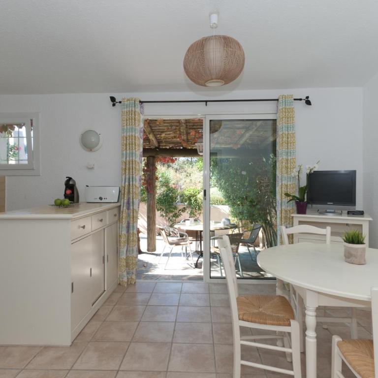 Résidence Marina Di Santa Giulia - Villa Classique 1 chambre - Proche Plage - 5