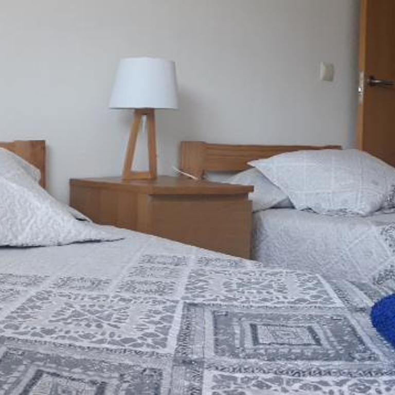 El Descanso - Three-Bedroom Apartment - 11