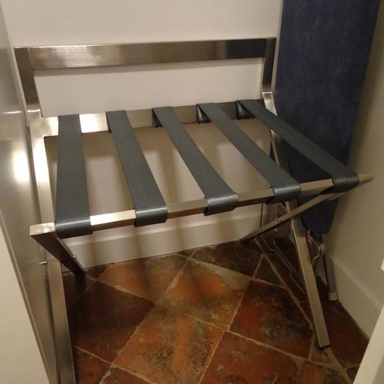 room five - parking, balnéothérapie, place nationale, un havre de paix - Appartement 1 Chambre - 23