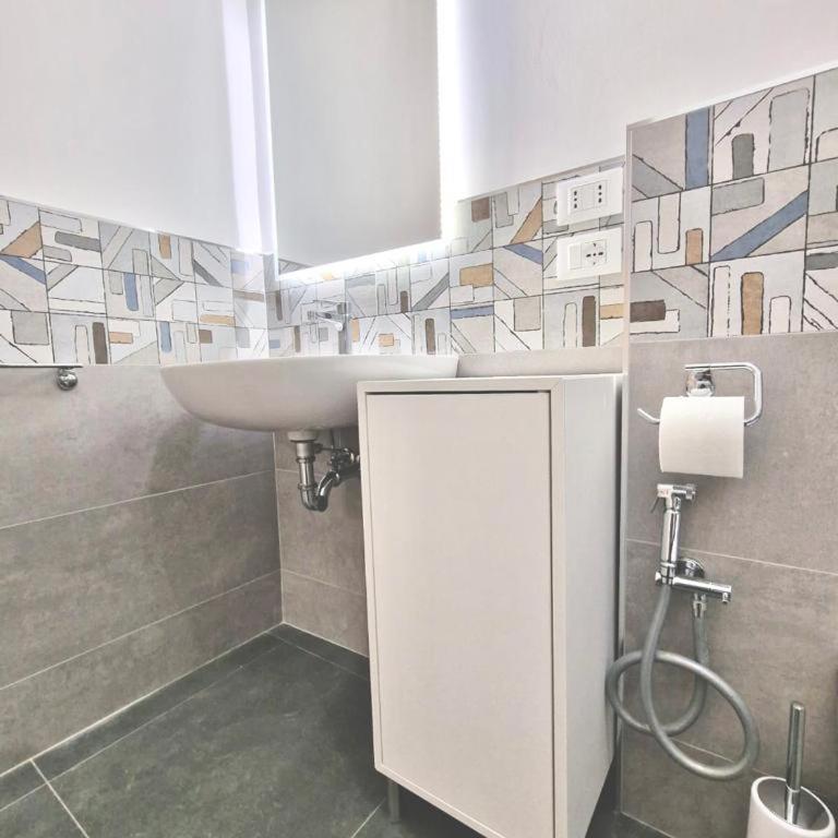 FriendlyHouse - One-Bedroom Apartment - 7