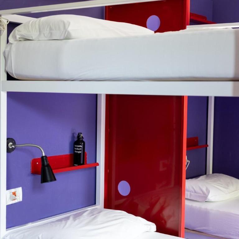 Combo Bologna - Posto Letto in Dormitorio Misto con 4 Letti - 2