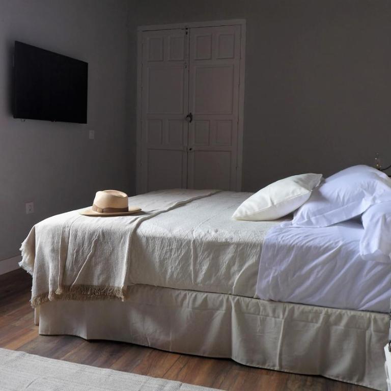 Patios del Agua - Habitación Superior con cama extragrande - 2