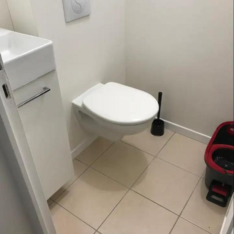 Dolce vita - proche gare - 3 chambres - 3 salles de bain - Apartment mit Dusche - 4
