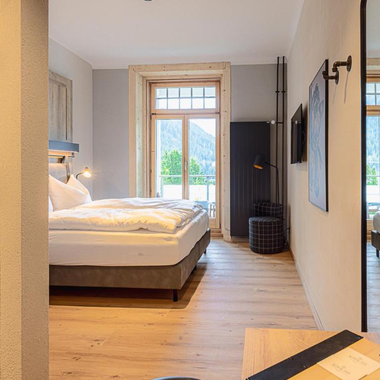 ALPINE INN Davos - Superior Doppelzimmer - 4