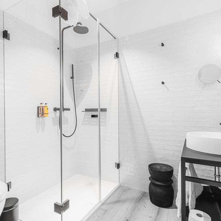 ALPINE INN Davos - Deluxe Suite - 2