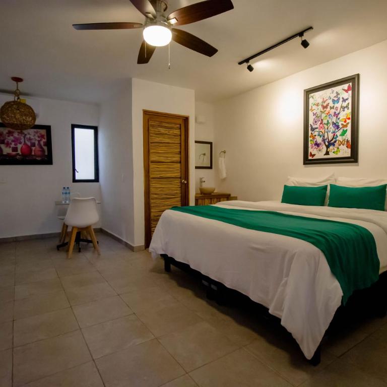 Hotel Tequila Cancun - Deluxe Family Room - 4