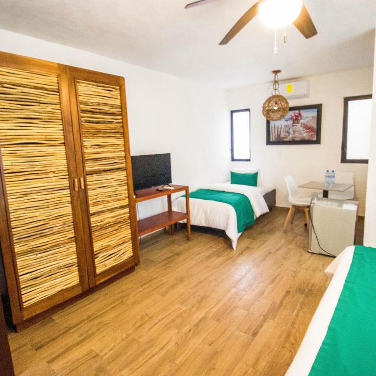 Hotel Tequila Cancun - Deluxe Family Room - 5