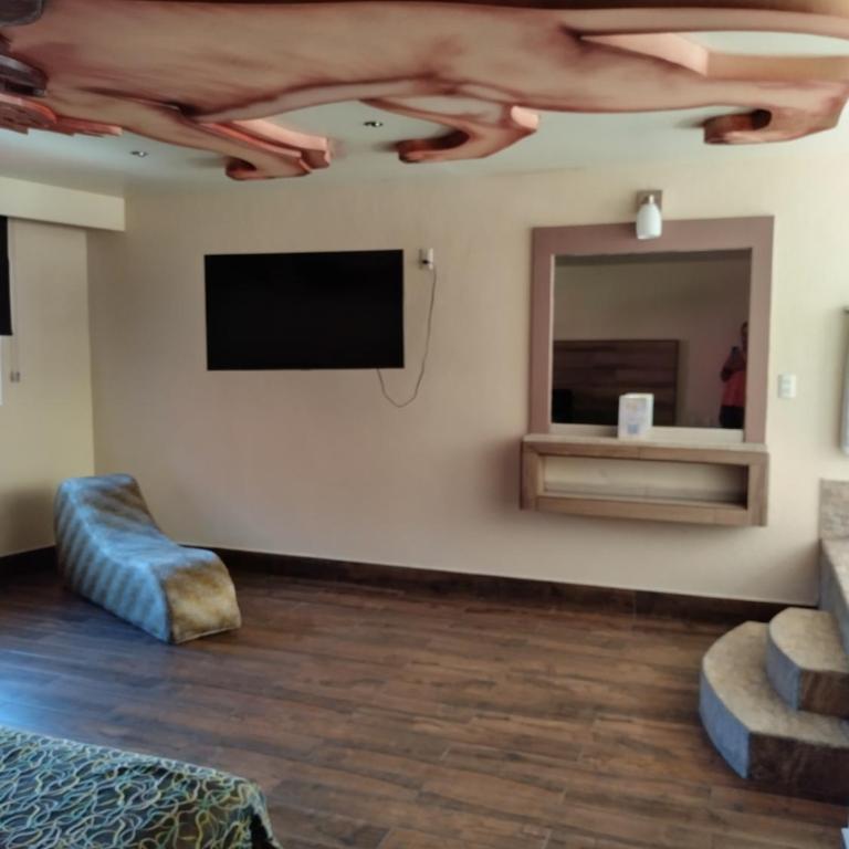 Hotel & Villas 7 - Deluxe Suite with Spa Bath - 6