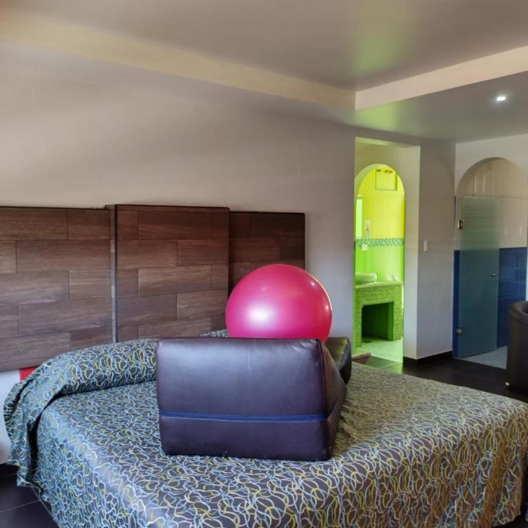 Hotel & Villas 7 - King Suite with Spa Bath - 16