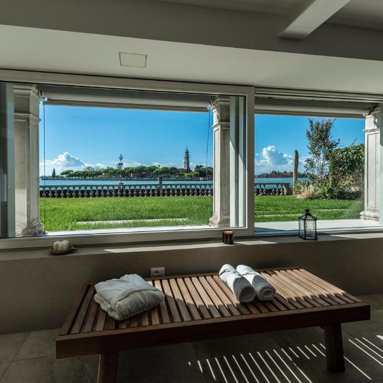 Ca' delle Contesse - Villa on lagoon with private dock and spectacular view - Villa - 11