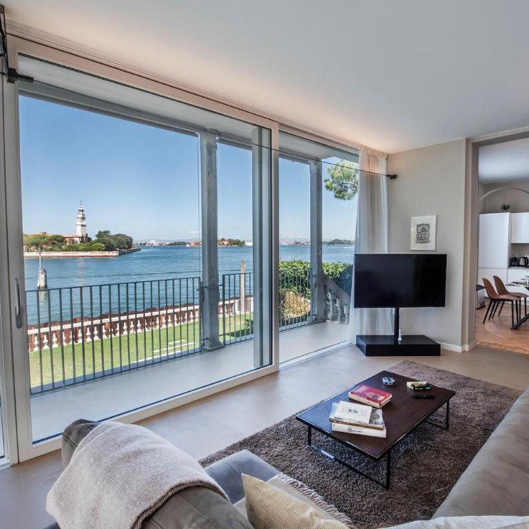 Ca' delle Contesse - Villa on lagoon with private dock and spectacular view - Villa - 17